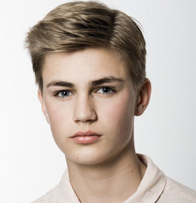 Latest-Hairstyles-Fashion-Trends-for-Teen-Boys-3